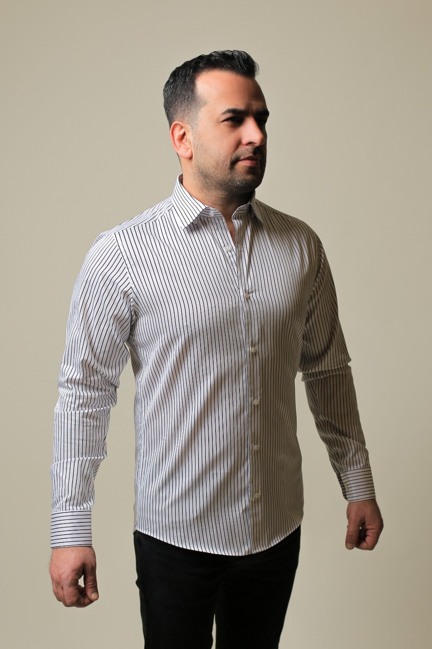 %100 Pamuk Saten Siyah Çizgili Beyaz Slim Fit Erkek Gömlek - L CZFO